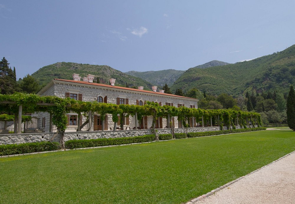 Aman Sveti Stefan view 2