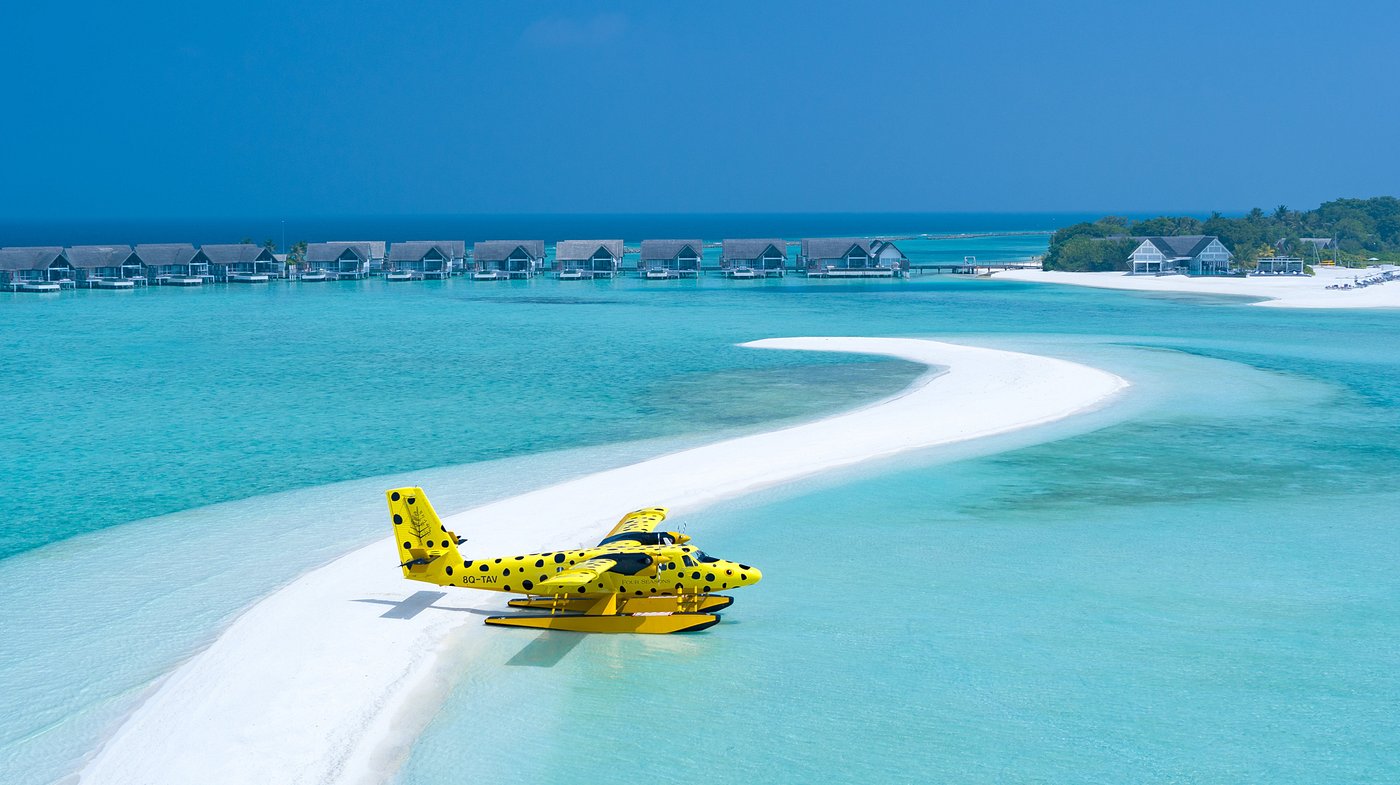 Four Seasons Resort Maldives at Landaa Giraavaru view 2