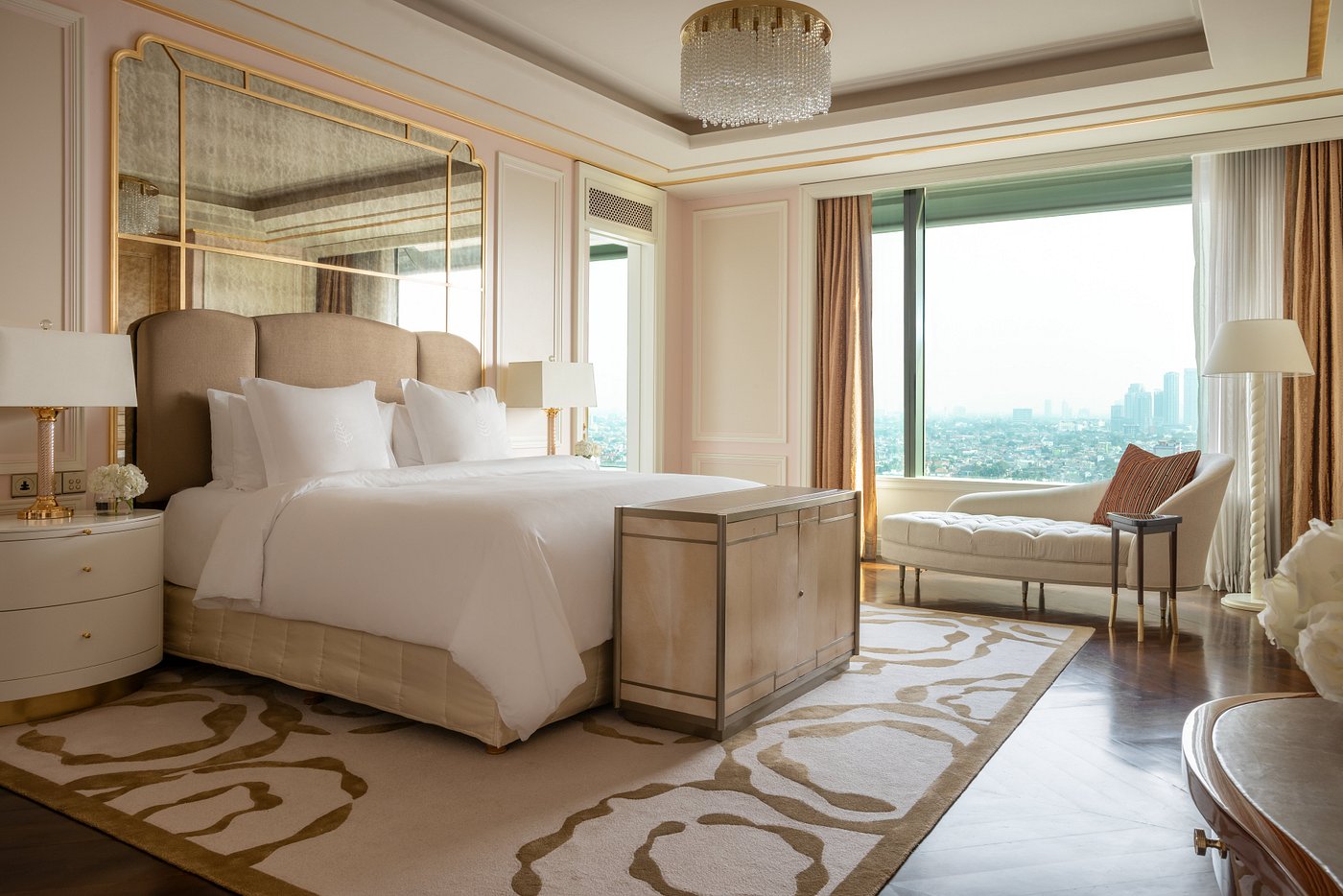 Four Seasons Hotel Jakarta view 3