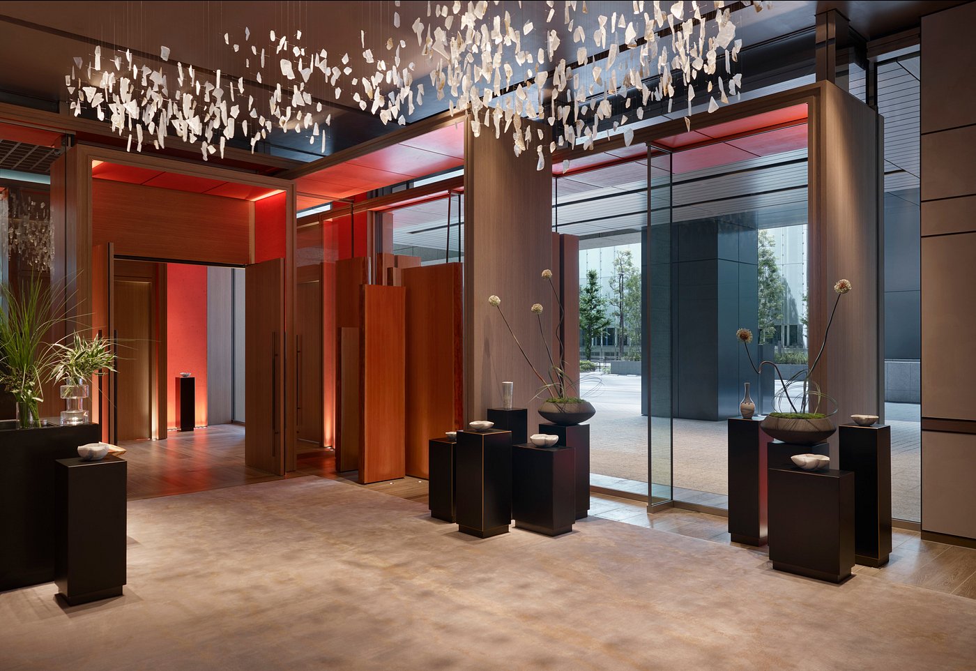 Four Seasons Hotel Tokyo at Otemachi view 2