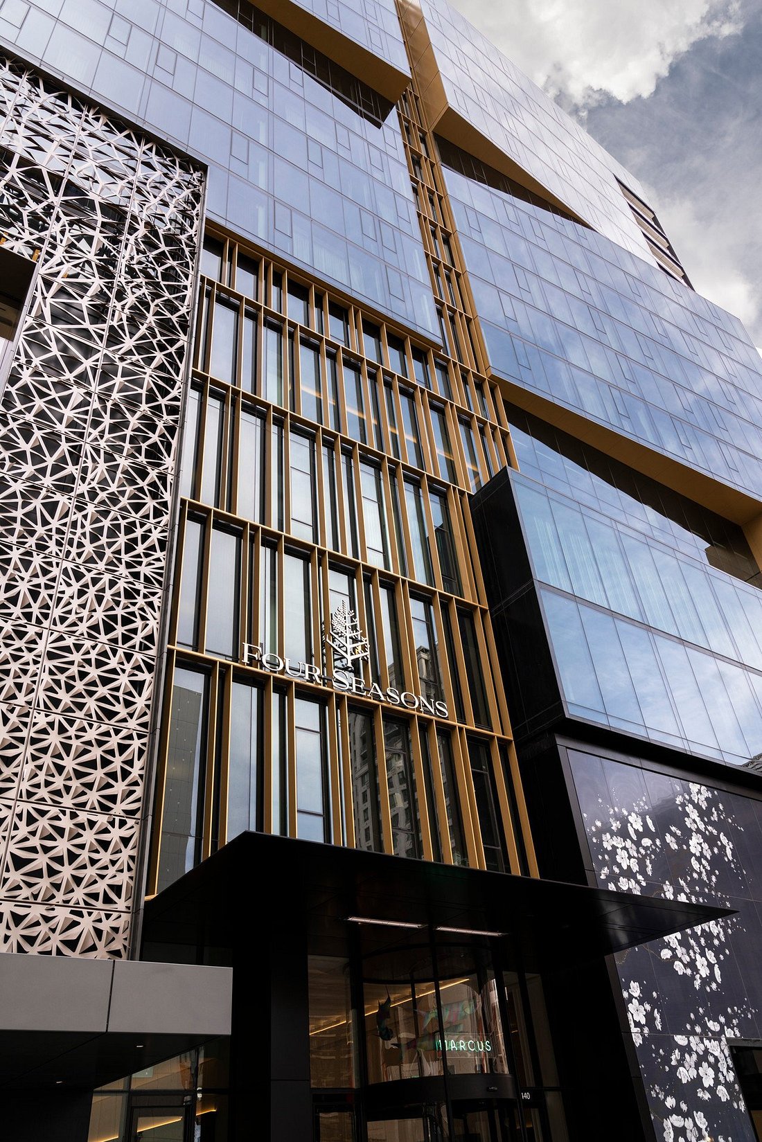 Four Seasons Hotel Montreal view 2