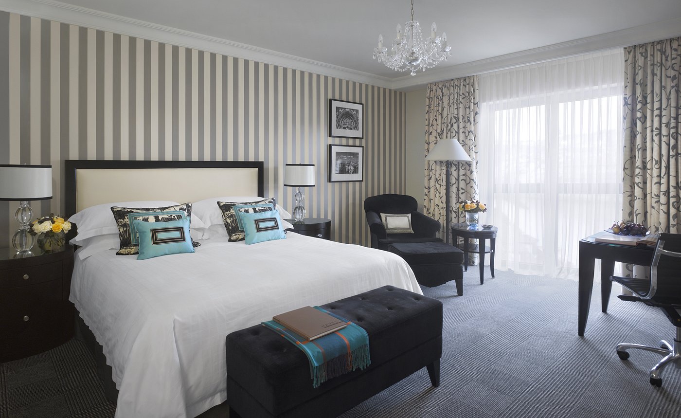 Four Seasons Hotel Prague view 3