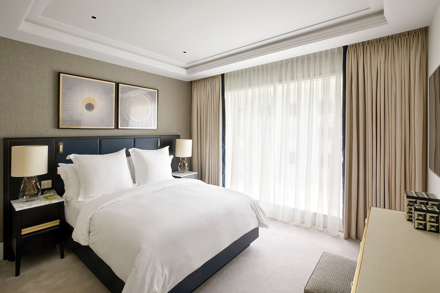 Four Seasons Hotel London at Tower Bridge view 3