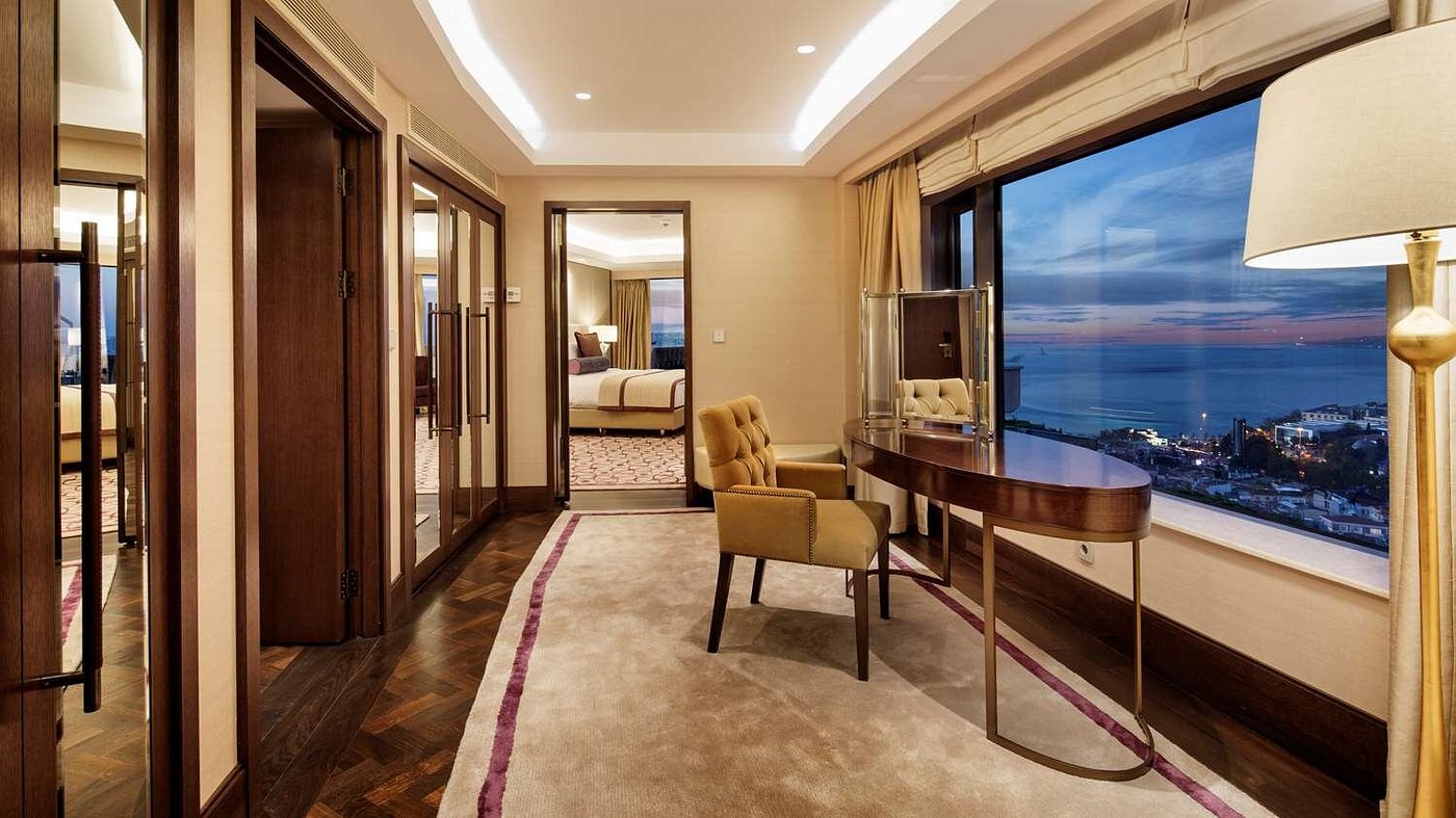 Conrad Istanbul Bosphorus view 4