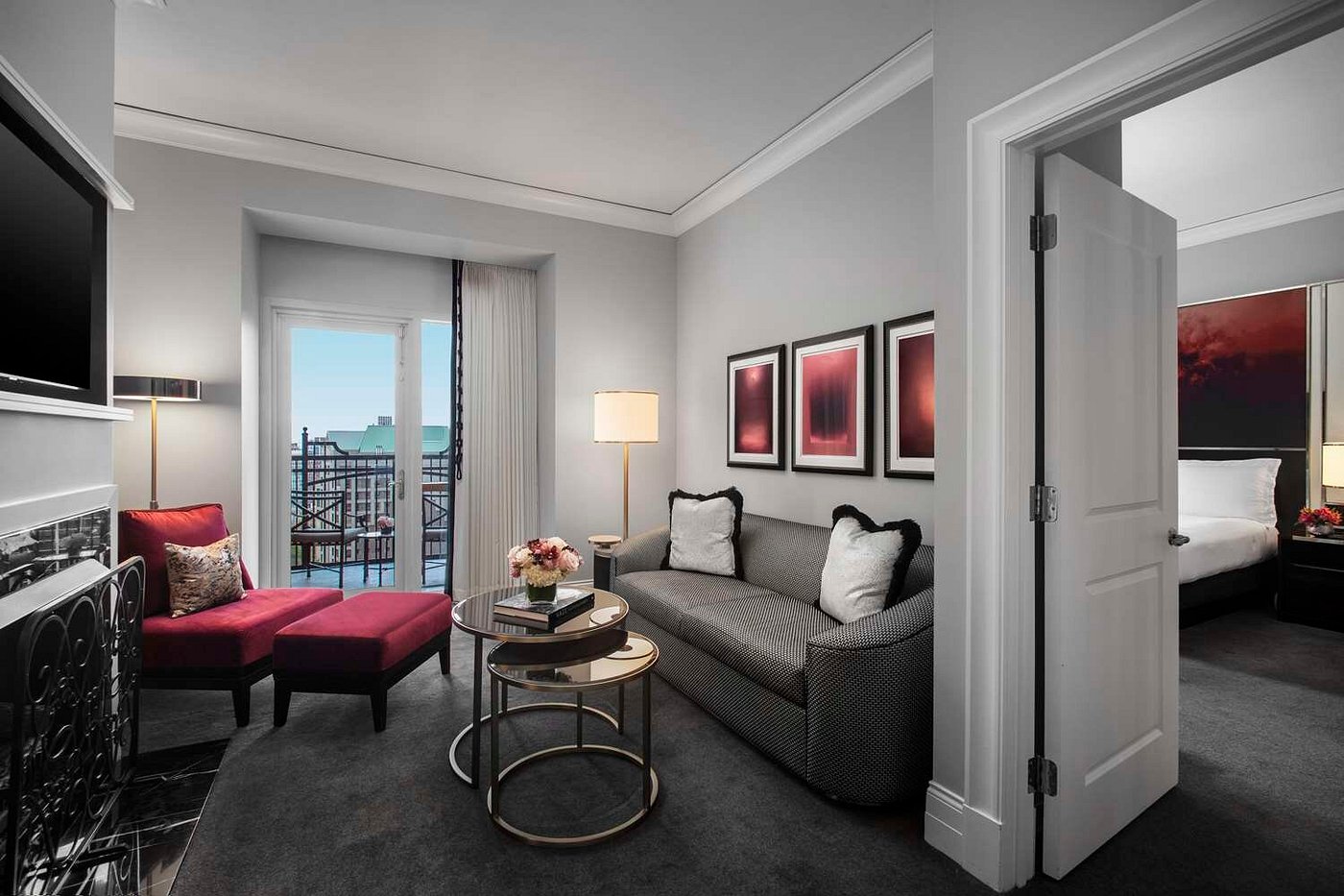 Waldorf Astoria Chicago view 4