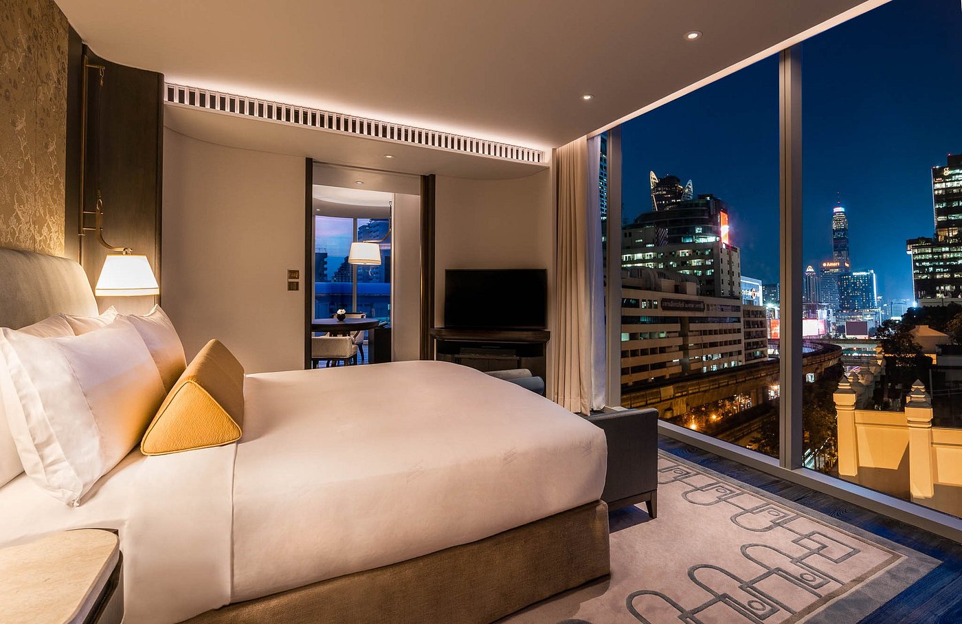 Waldorf Astoria Bangkok view 4