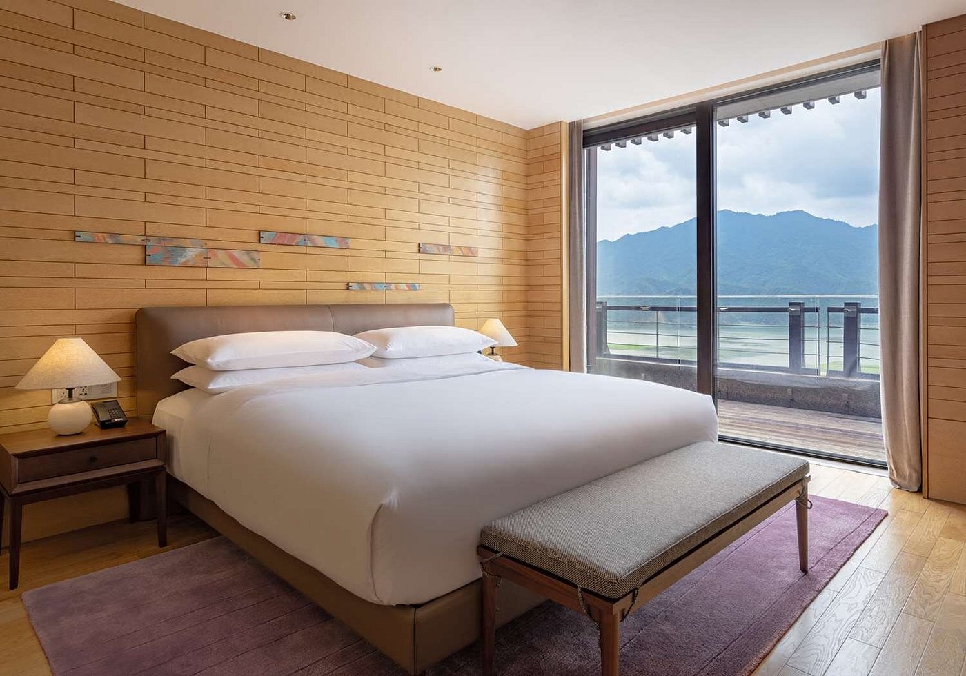 Conrad Hangzhou Tonglu view 3