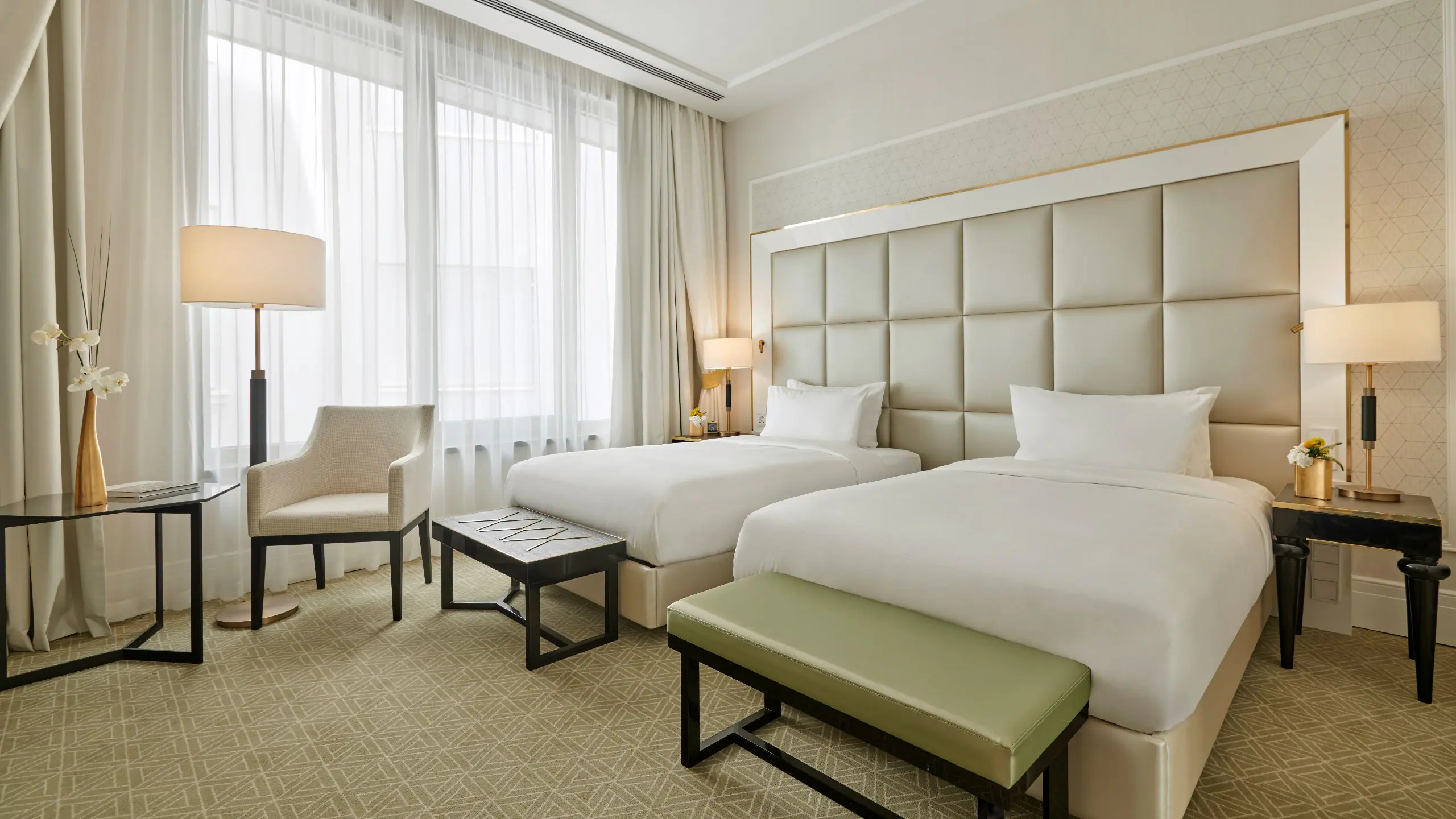 Párisi Udvar Hotel Budapest view 3