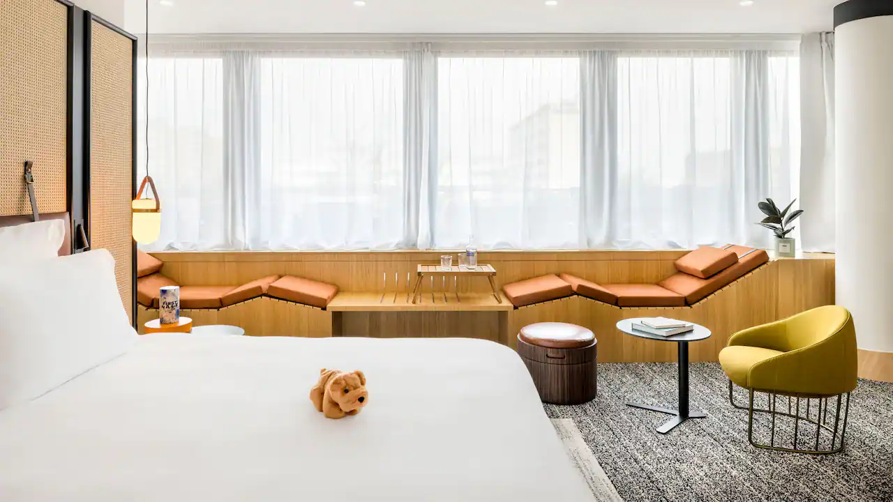 FirstName Bordeaux view 4