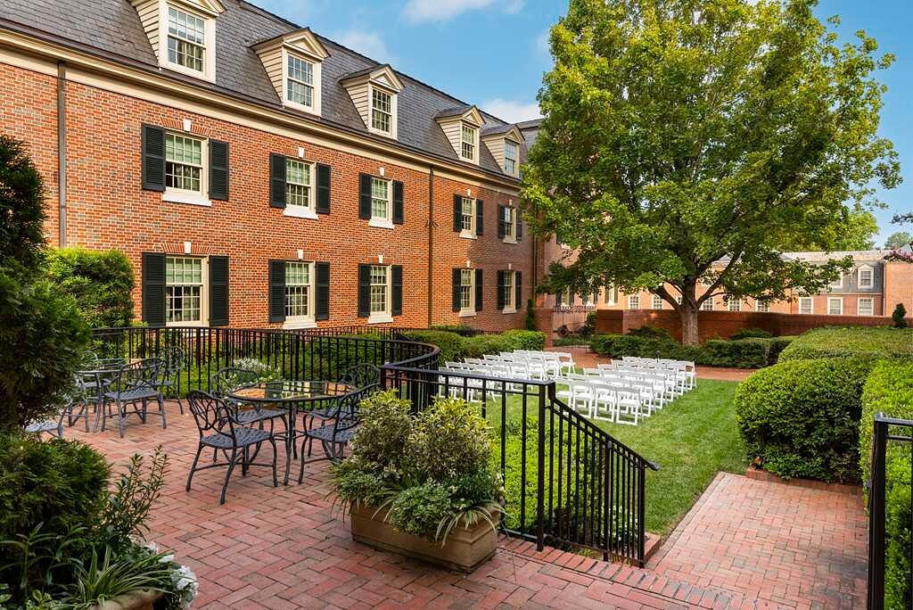 The Carolina Inn view 5