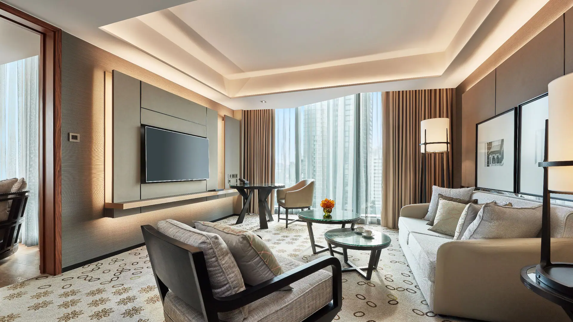 Hyatt Regency Bangkok Sukhumvit view 4