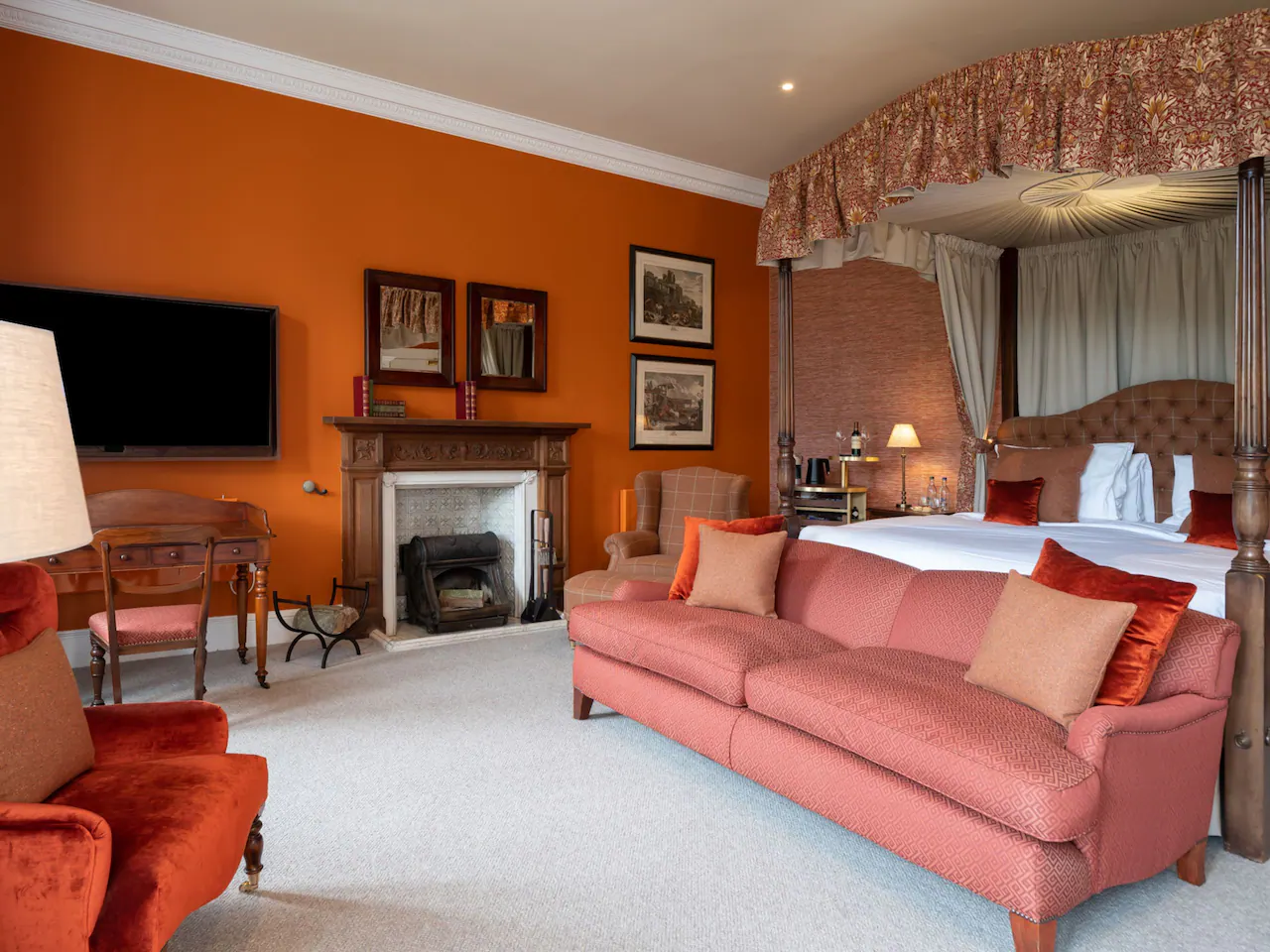 SCHLOSS Roxburghe view 4