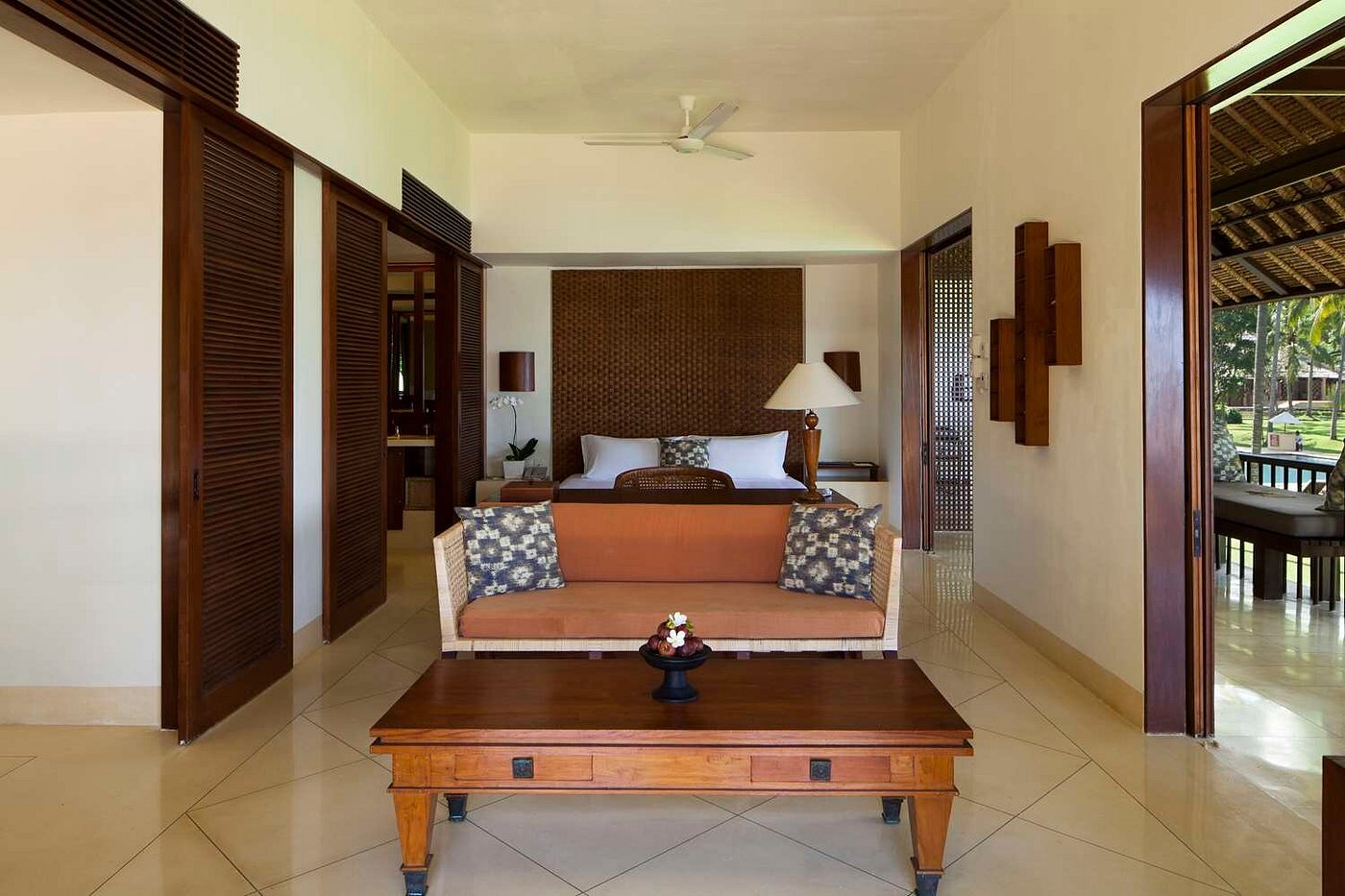 Alila Manggis view 4