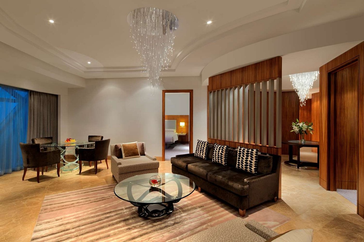 Andaz Capital Gate, Abu Dhabi view 4