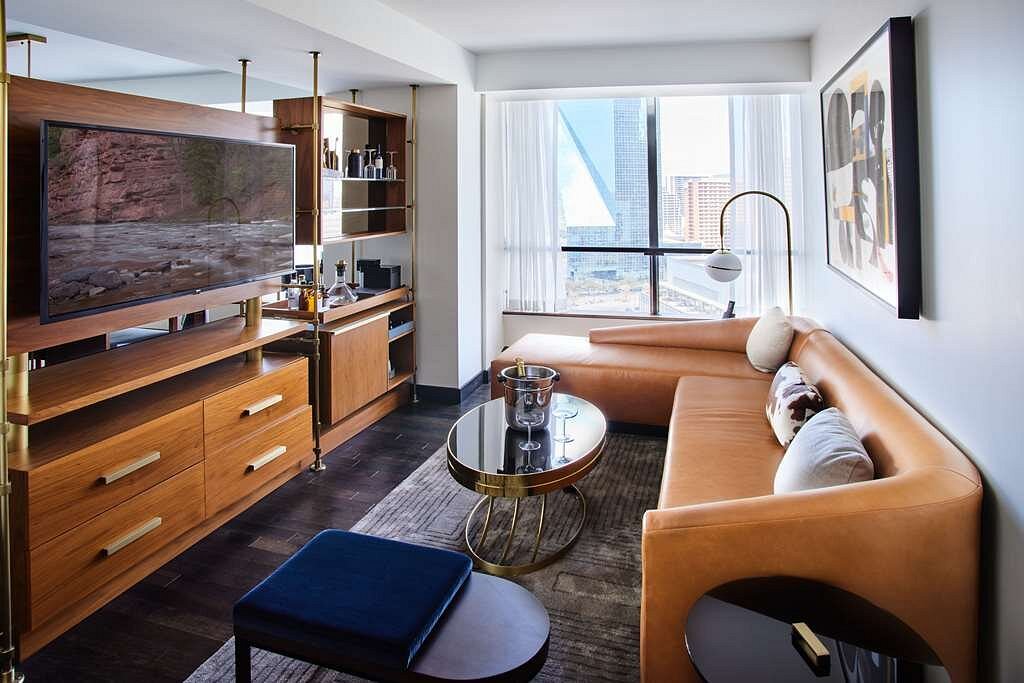 Thompson Dallas view 4