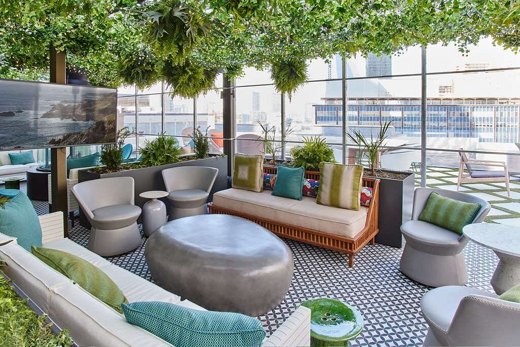 Thompson Dallas view 6