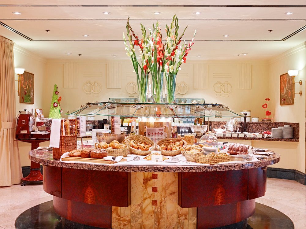 Grand Hotel Wien view 5