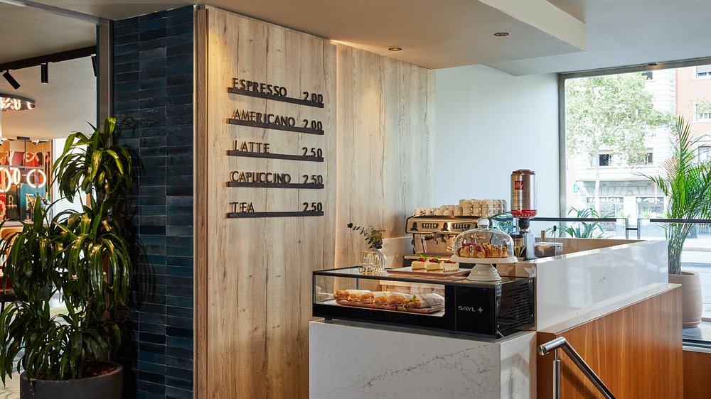 Hotel Indigo Barcelona Gran Via Plaza España view 6