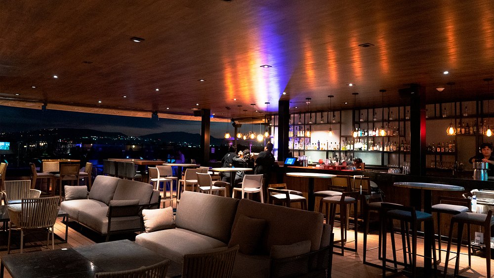 Hotel Indigo Guadalajara Expo view 5