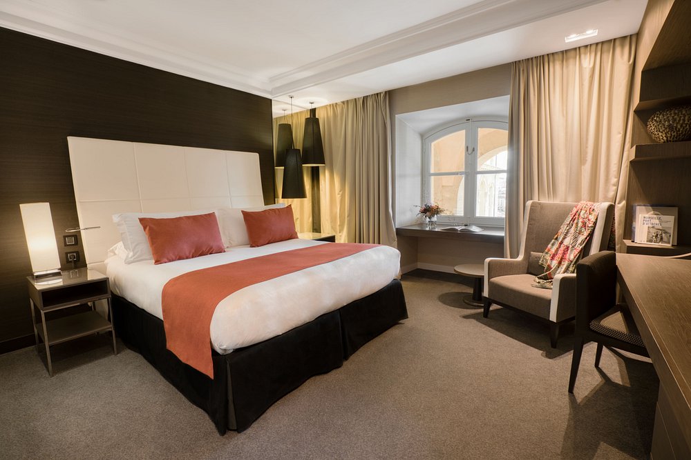 InterContinental Marseille - Hotel Dieu view 3