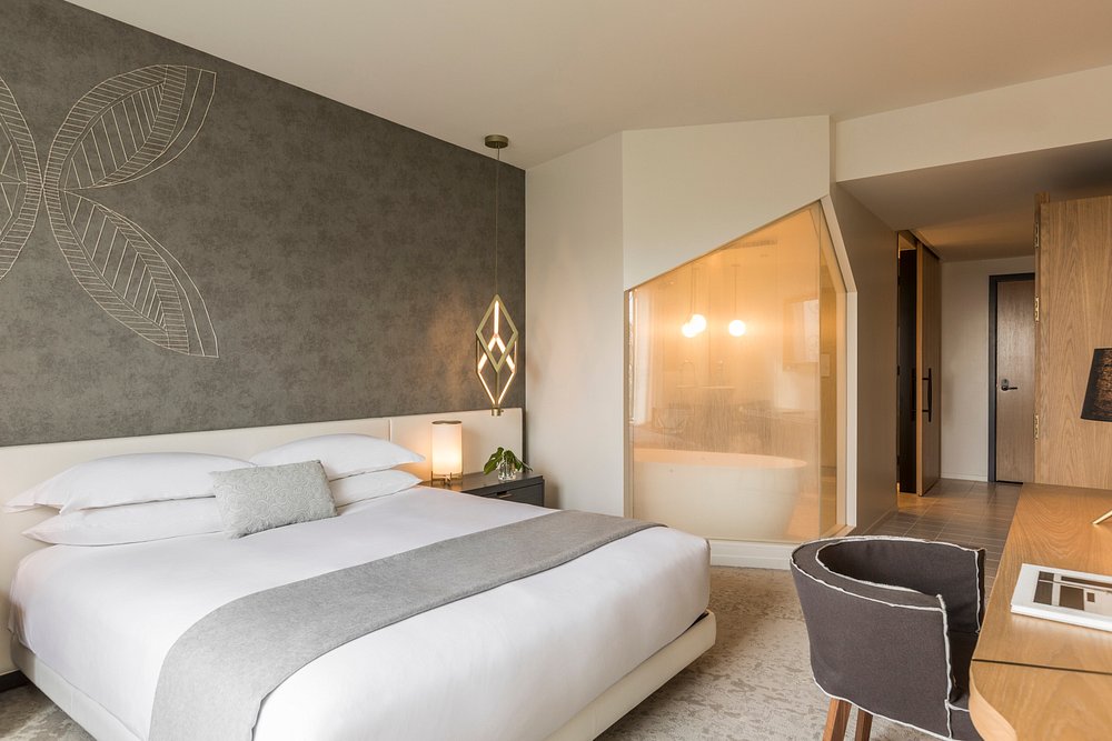 Kimpton La Peer Hotel view 3