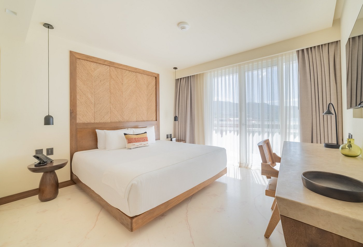 Hotel Indigo La Paz Puerta Cortes view 3