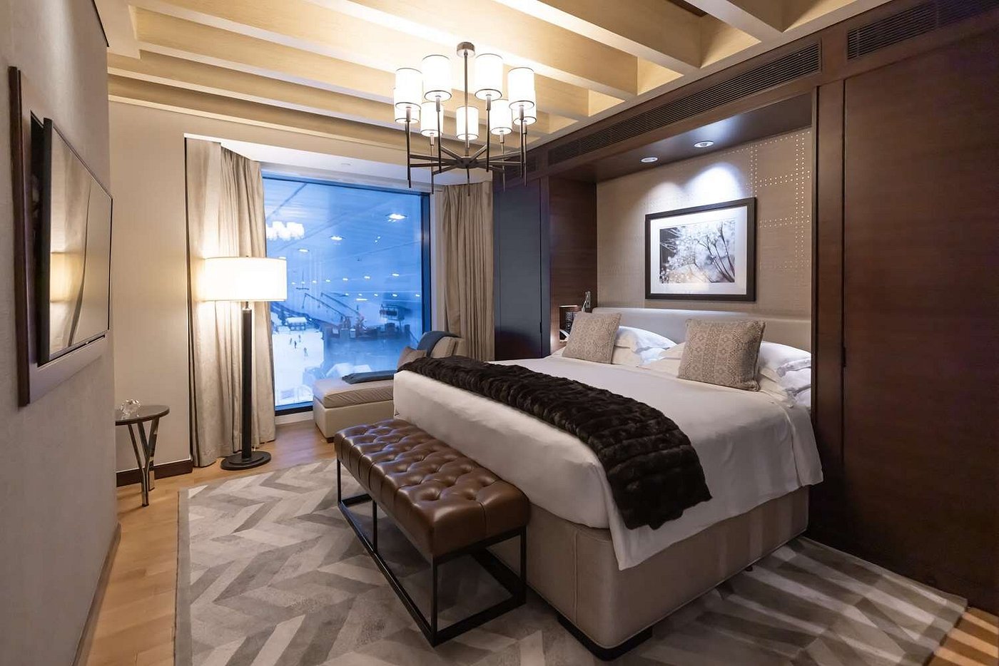 Kempinski Hotel Mall of Emirates view 3