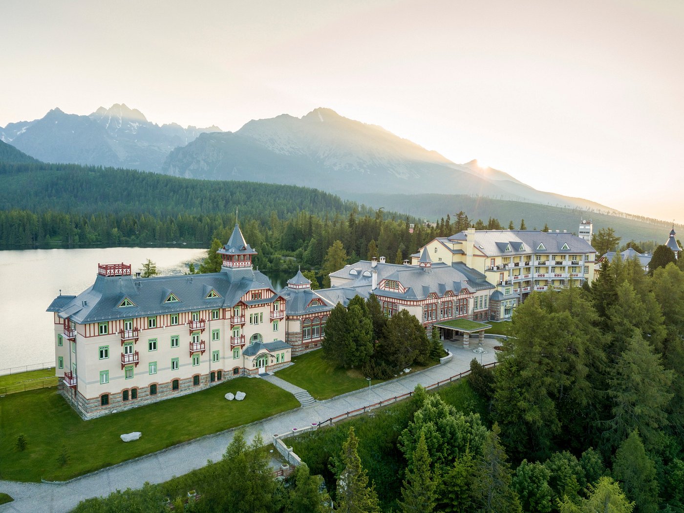 Grand Hotel Kempinski High Tatras view 2