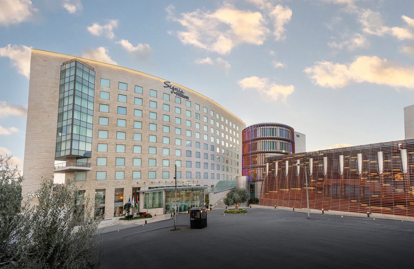 Kempinski Hotel Amman view 2