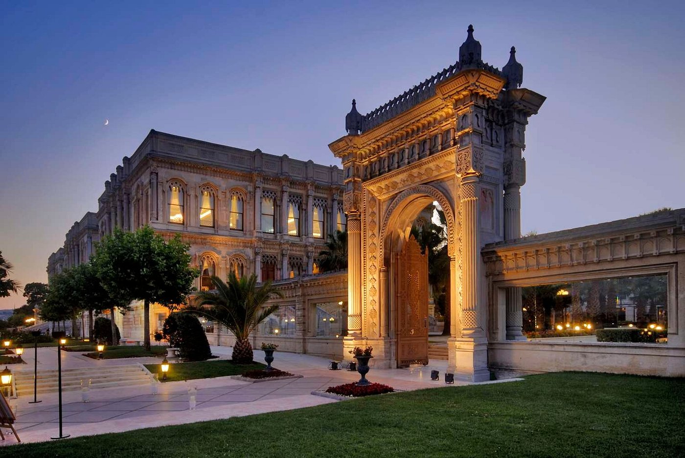Ciragan Palace Kempinski Istanbul view 2