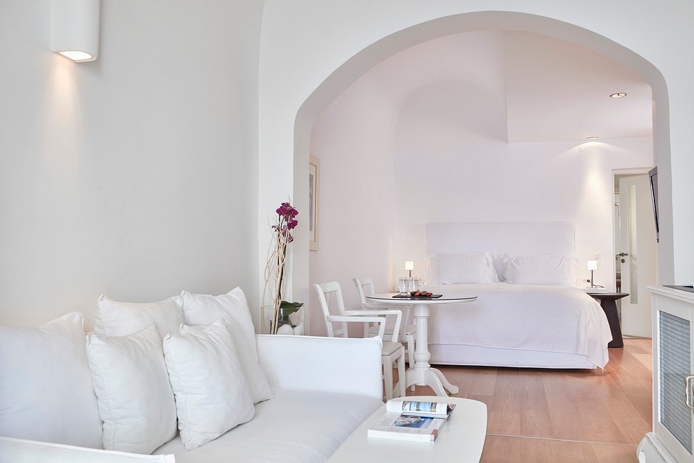 Katikies Santorini view 4