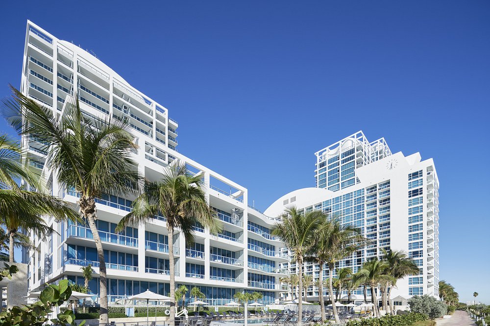 Carillon Miami Wellness Resort view 2