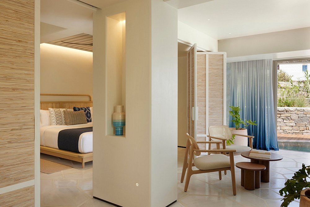 Avant Mar Paros view 4