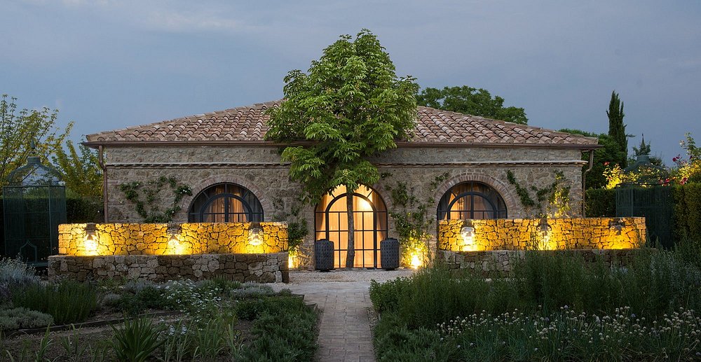 Borgo Santo Pietro view 2