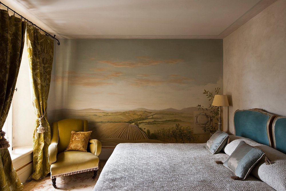 Borgo Santo Pietro view 3