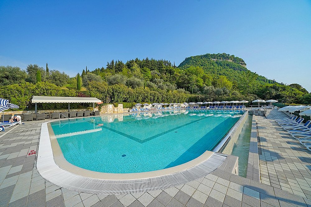 Hotel La Perla view 5