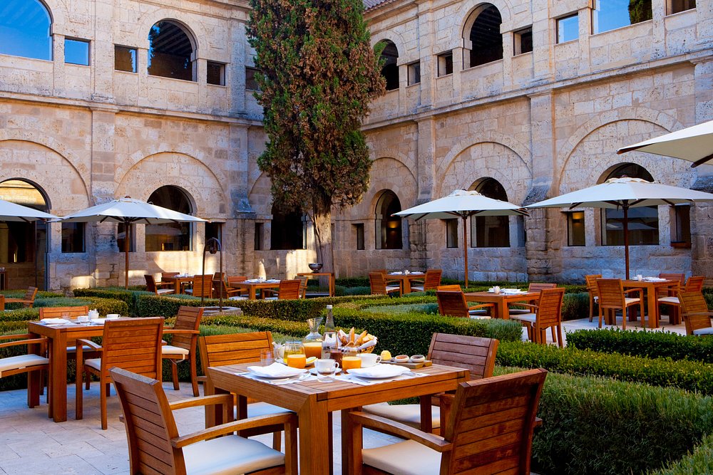 Abadia Retuerta LeDomaine view 5