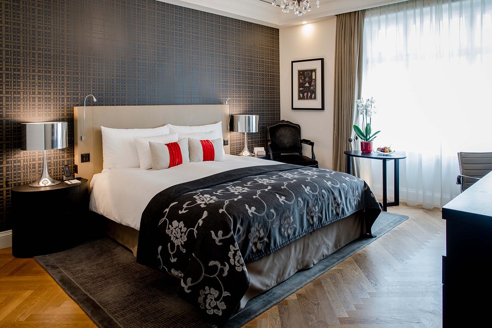 Hotel Schweizerhof Bern & Spa view 3