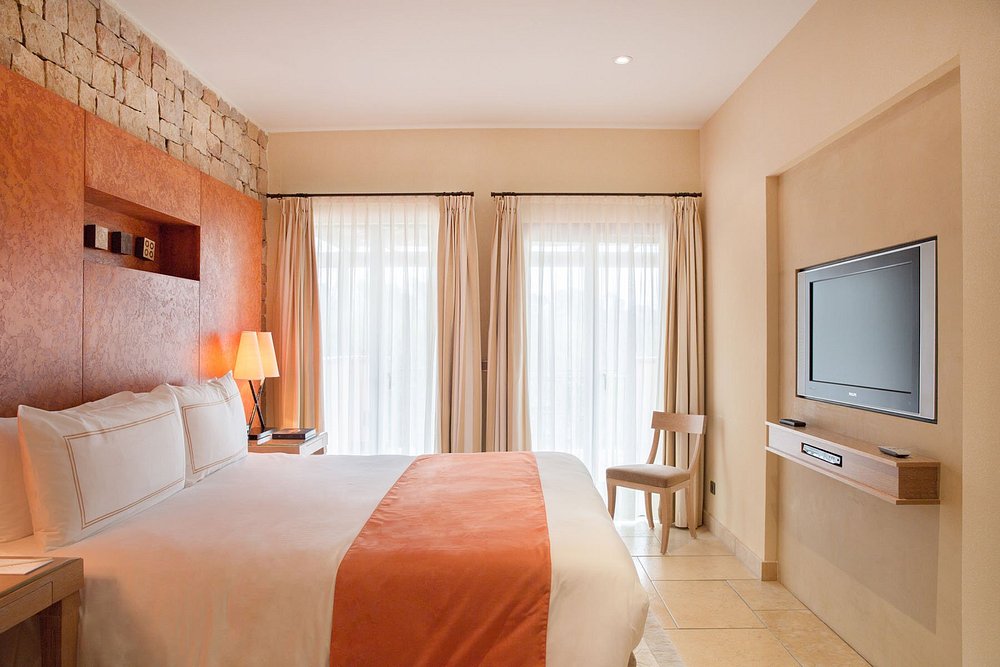 Terre Blanche Hotel Spa Golf Resort view 3