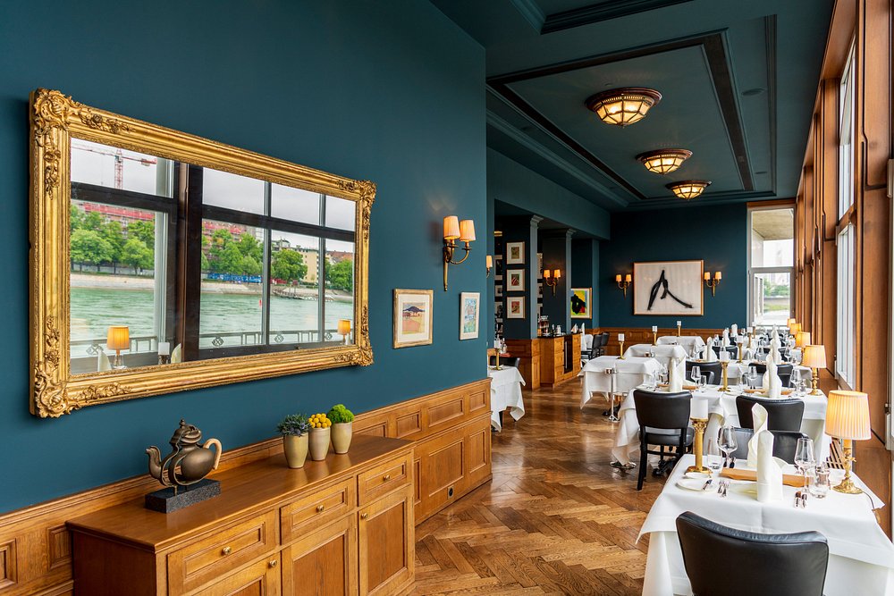 Hotel Les Trois Rois view 6