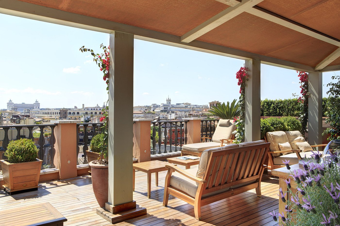 Portrait Roma view 6