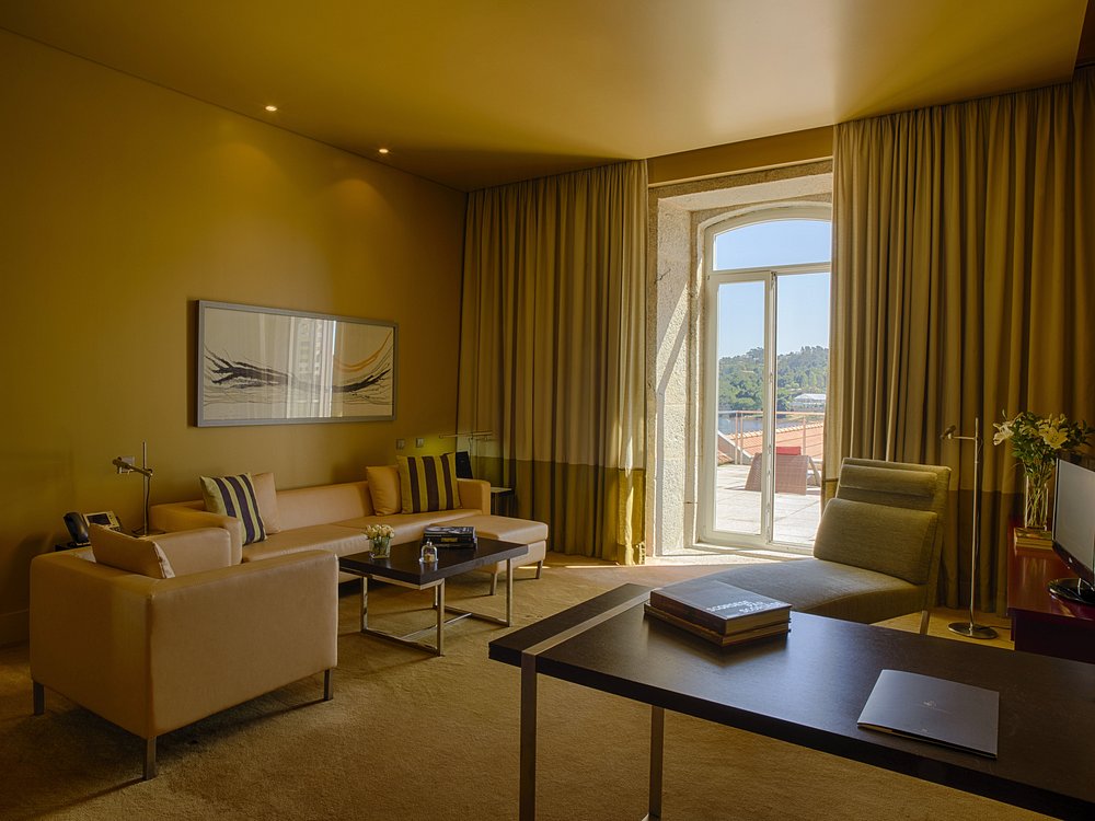 Pestana Palácio do Freixo view 4