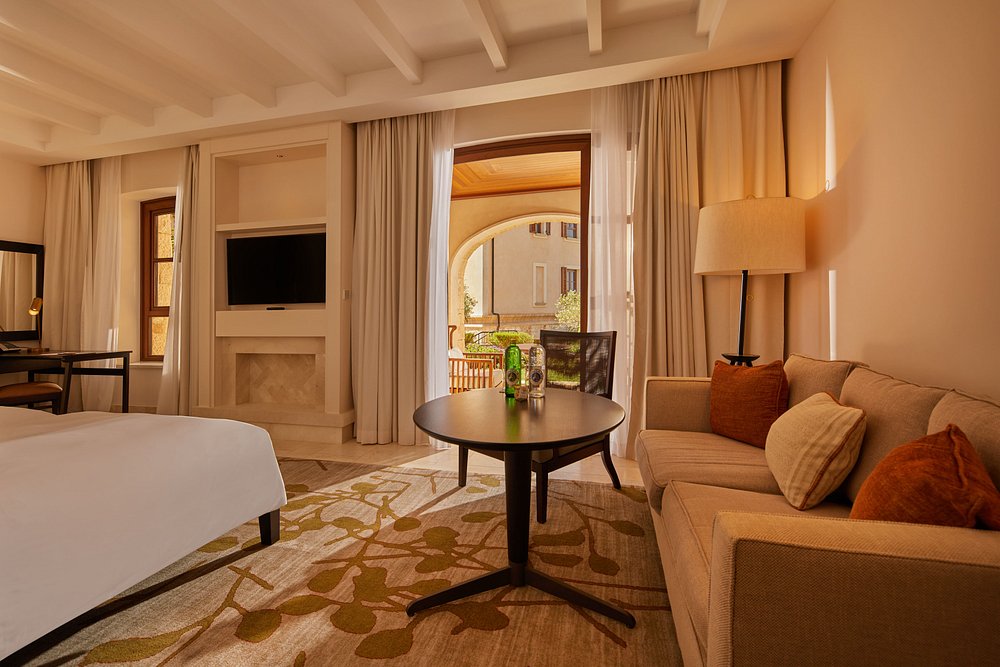 Cap Vermell Grand Hotel view 4