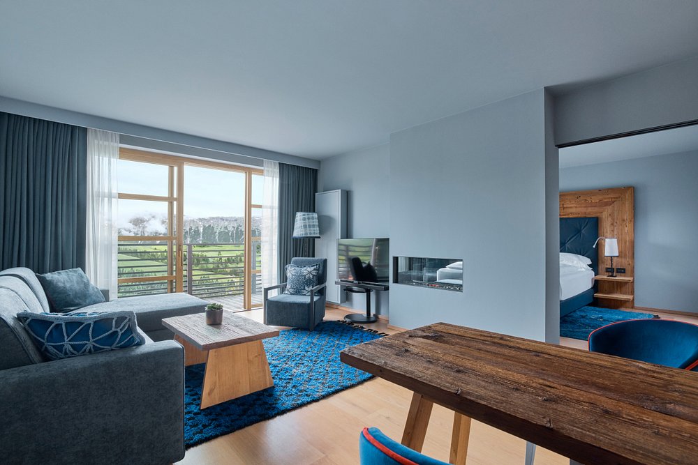 COMO Alpina Dolomites view 4