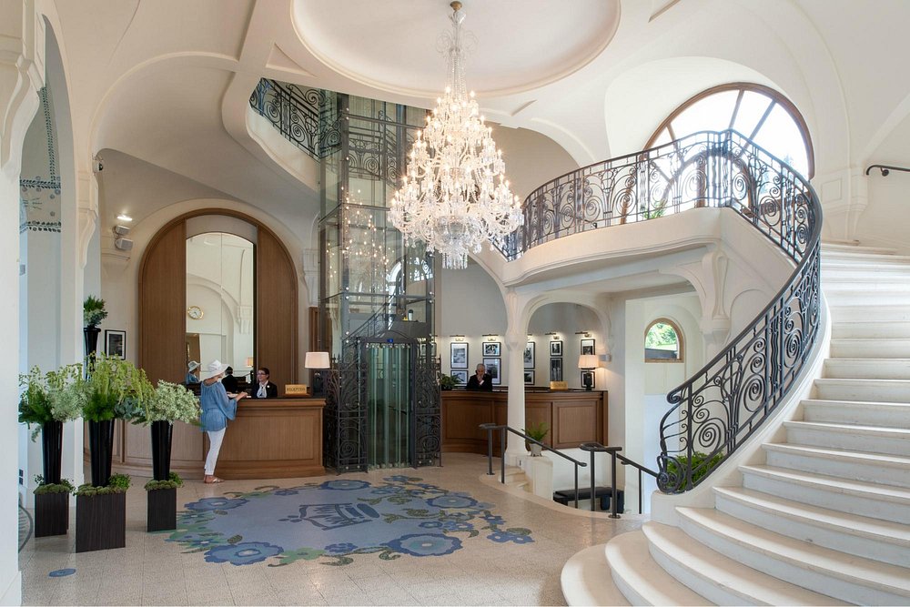 Hotel Royal Evian Resort view 2