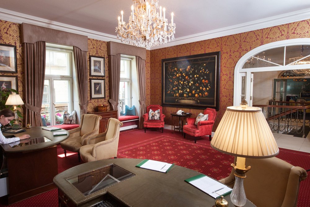 Grand Palace Hotel view 2