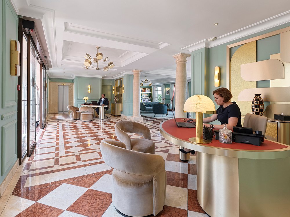 Althoff Villa Belrose view 2