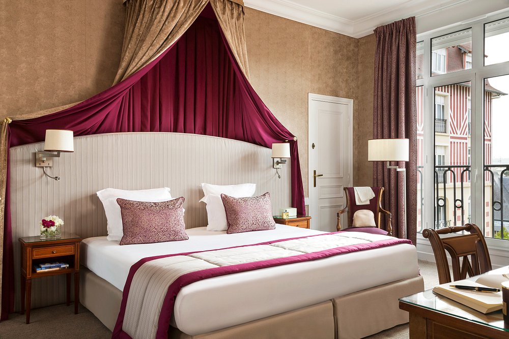 Hôtel Barrière Le Royal - Deauville view 3