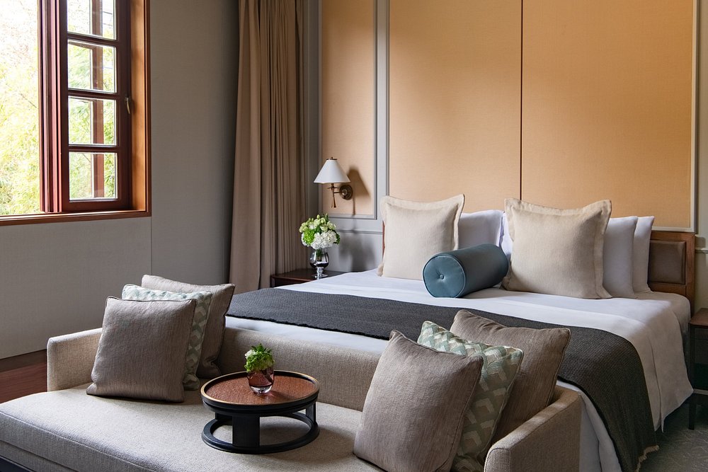 Capella Shanghai Jian Ye Li view 3