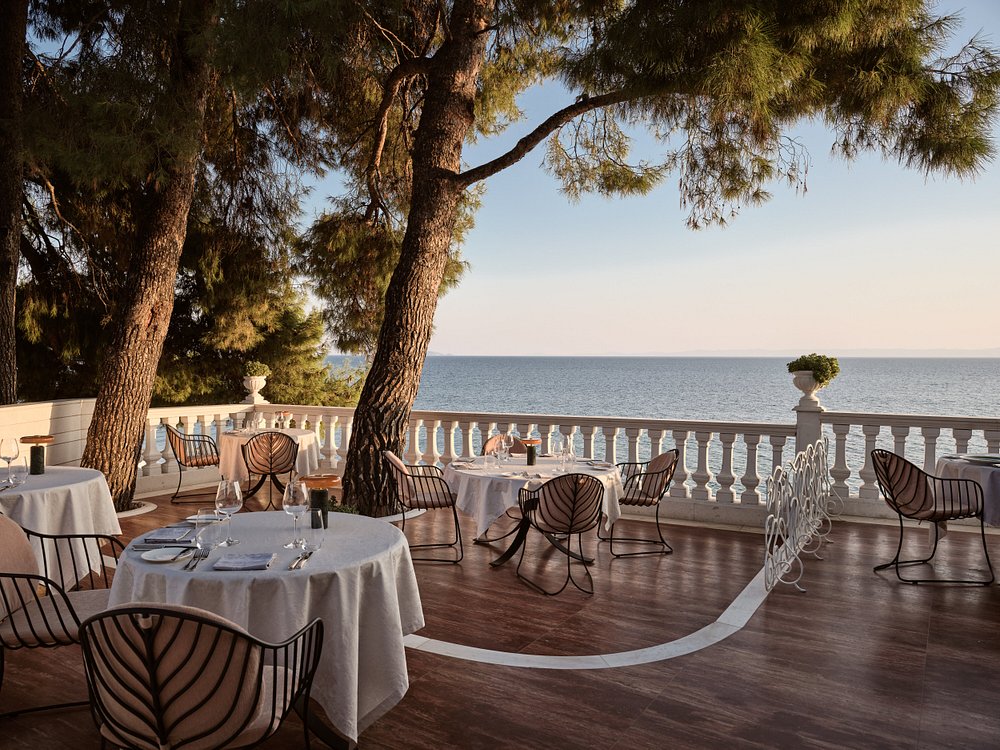 Danai Beach Resort & Villas